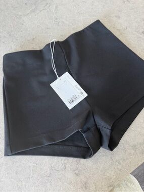 Cos Black High-Waist Stretch Shorts (hot pants)